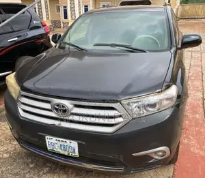 Toyota Highlander 2011 Black
