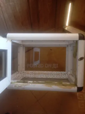 Aluminium Show Glass