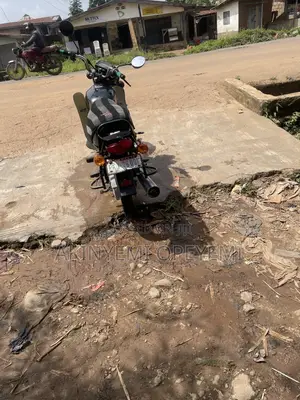 Bajaj Boxer 2015 Red
