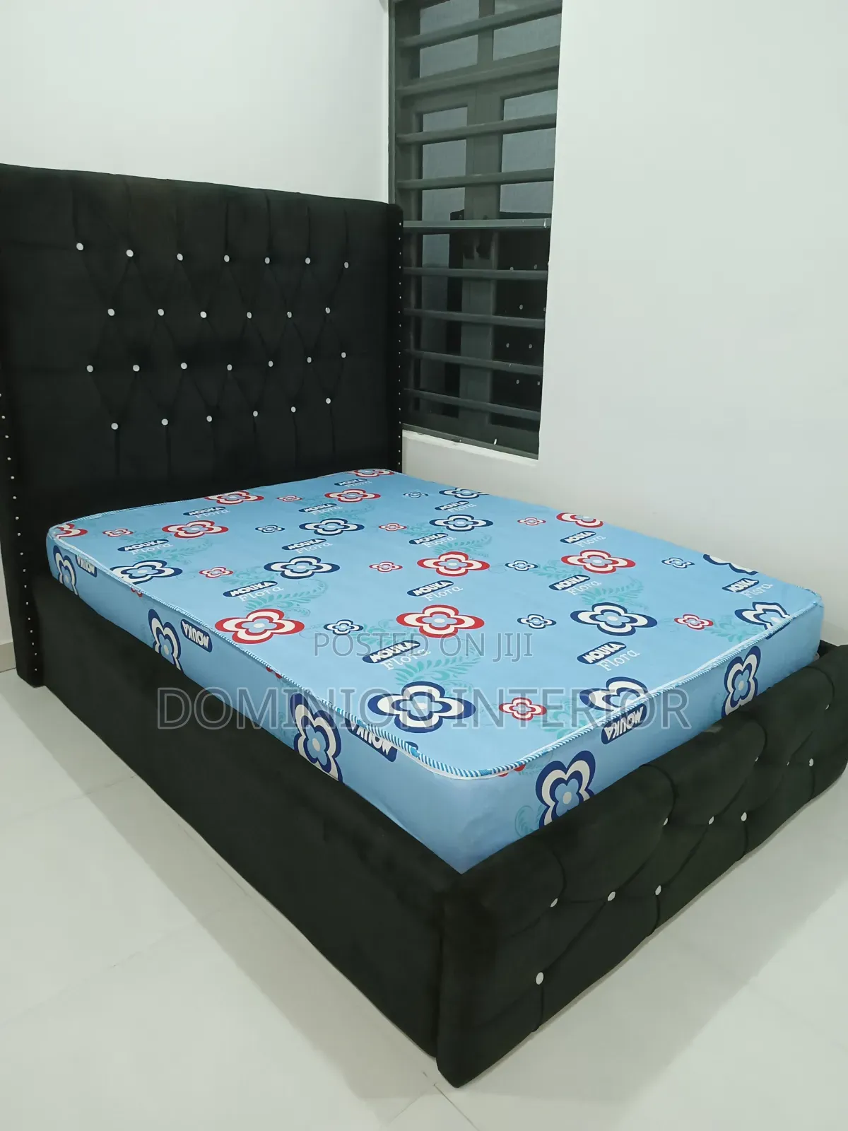 Quality Padded Upholstery Bedframe 41⁄2by6