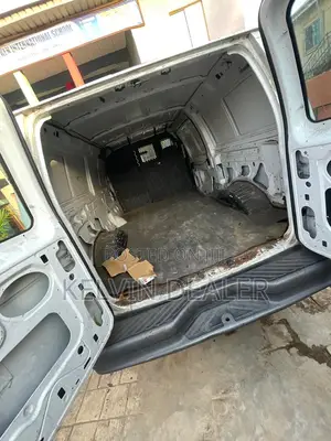 Ford E250 2006 White