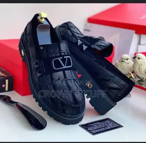 Men's Designer-Style Black Chunky Loafers – Embossed Suede With Studs