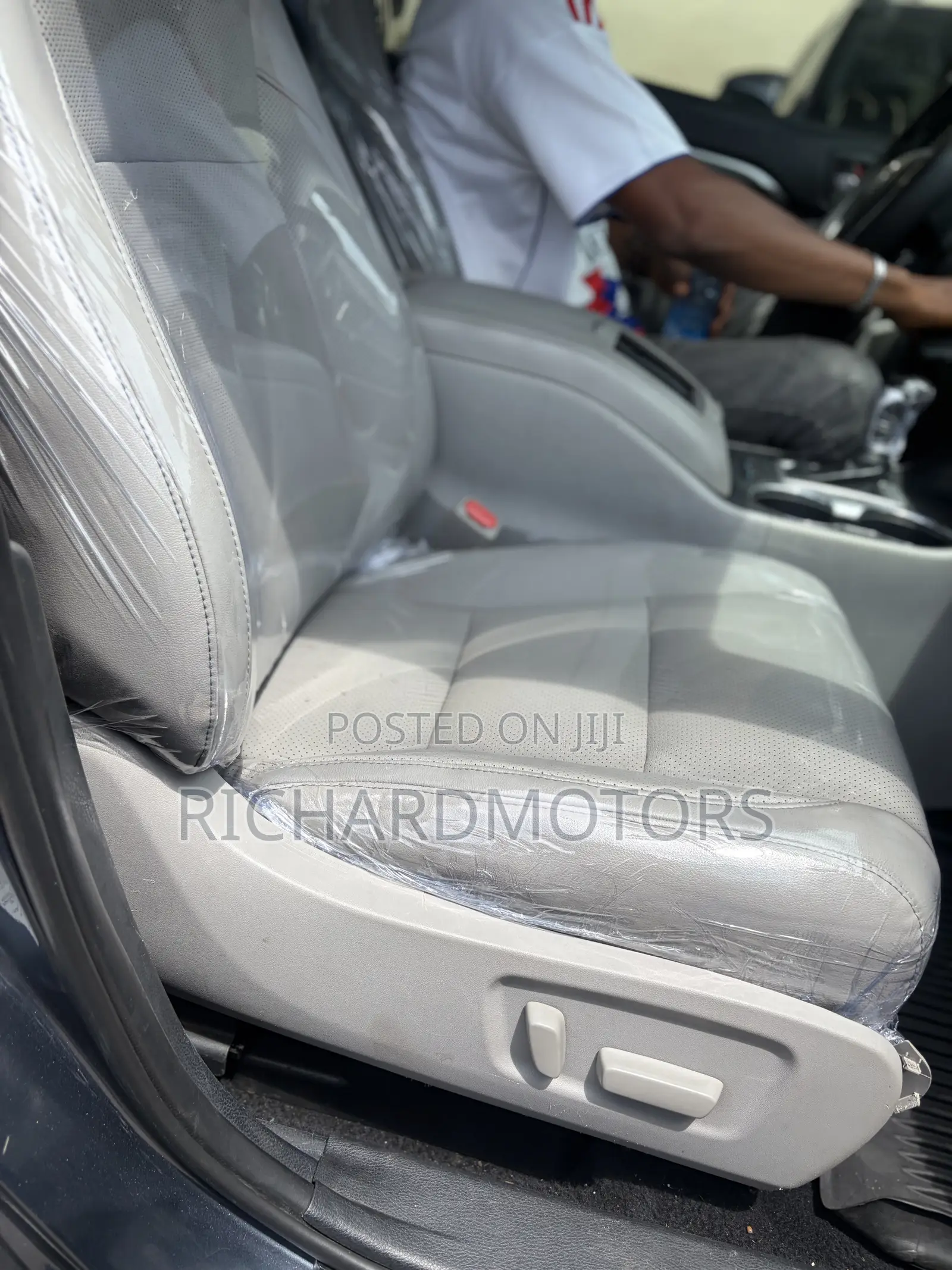 Toyota Highlander Limited Platinum 2019 Blue