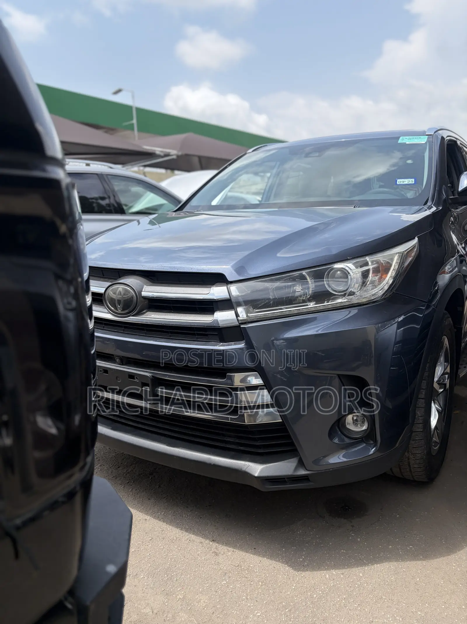Toyota Highlander Limited Platinum 2019 Blue