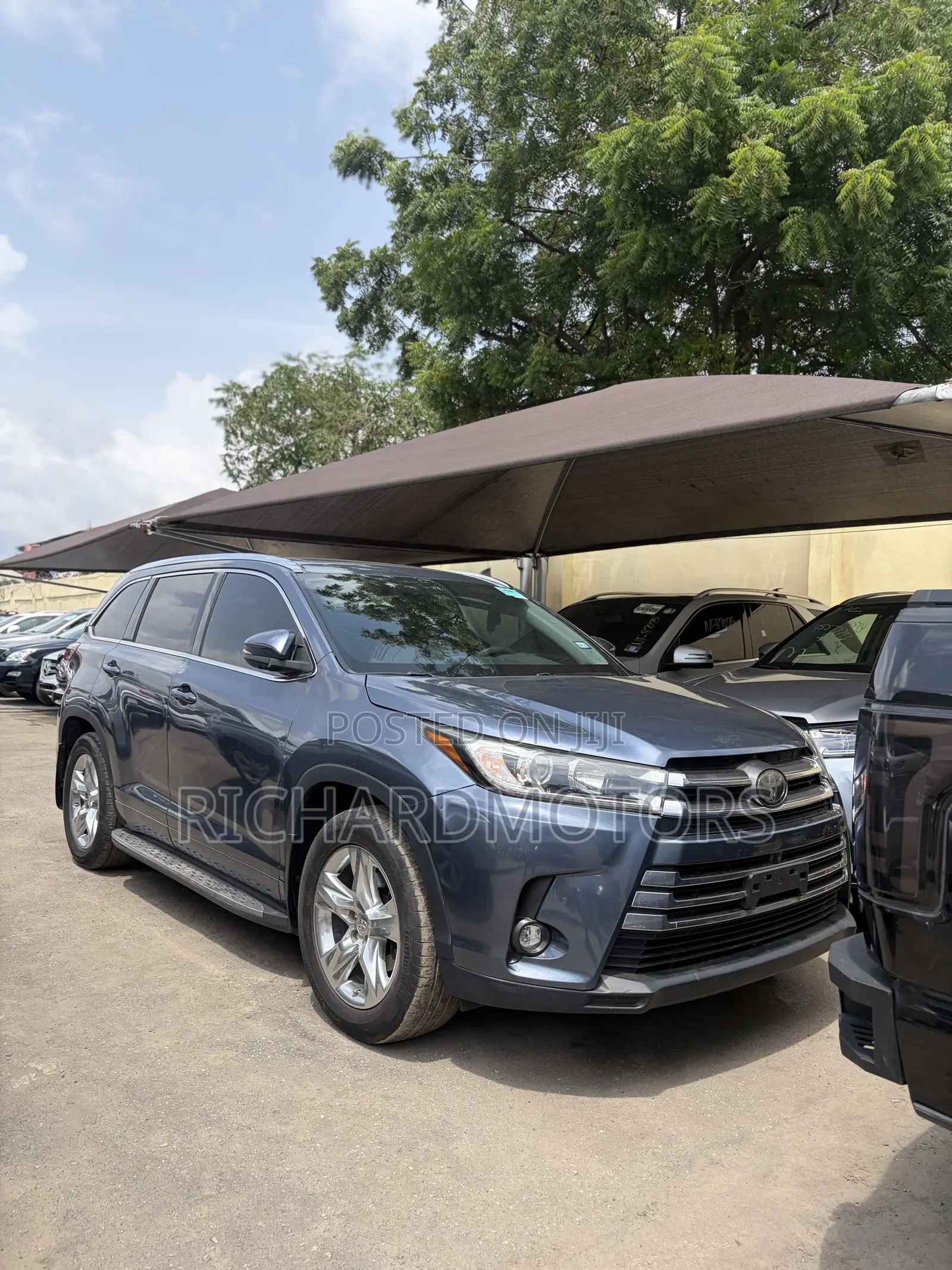 Toyota Highlander Limited Platinum 2019 Blue