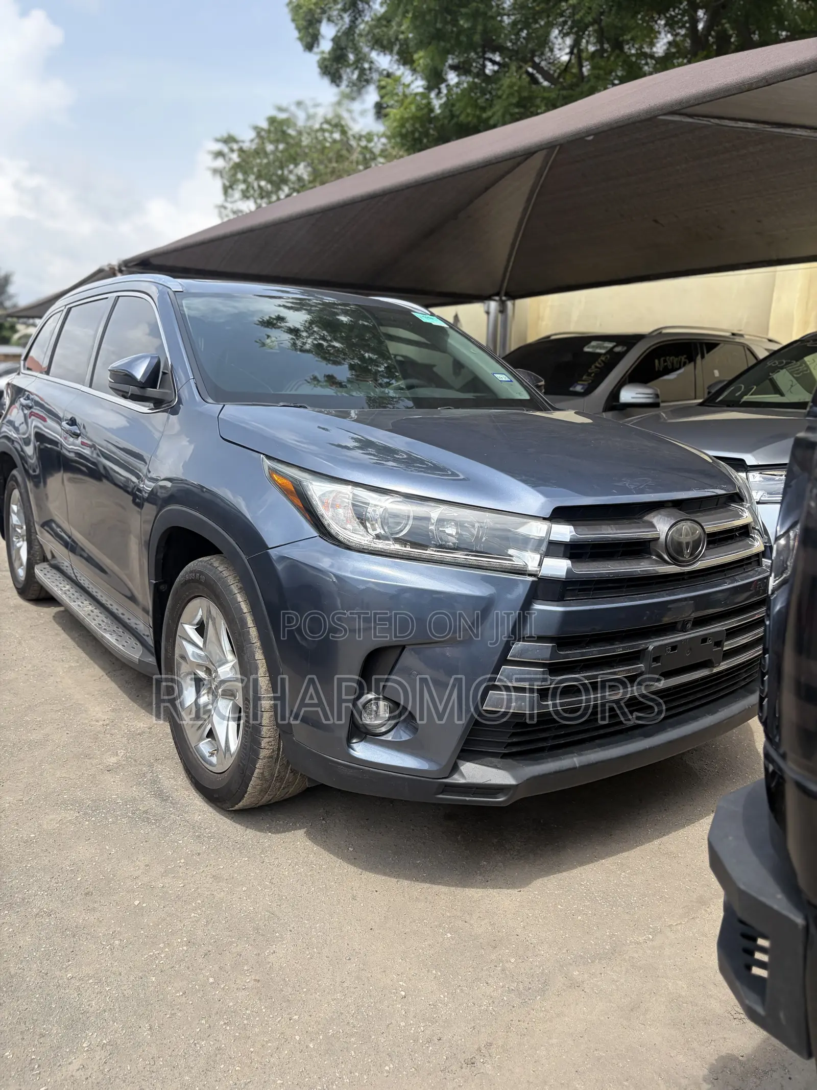 Toyota Highlander Limited Platinum 2019 Blue
