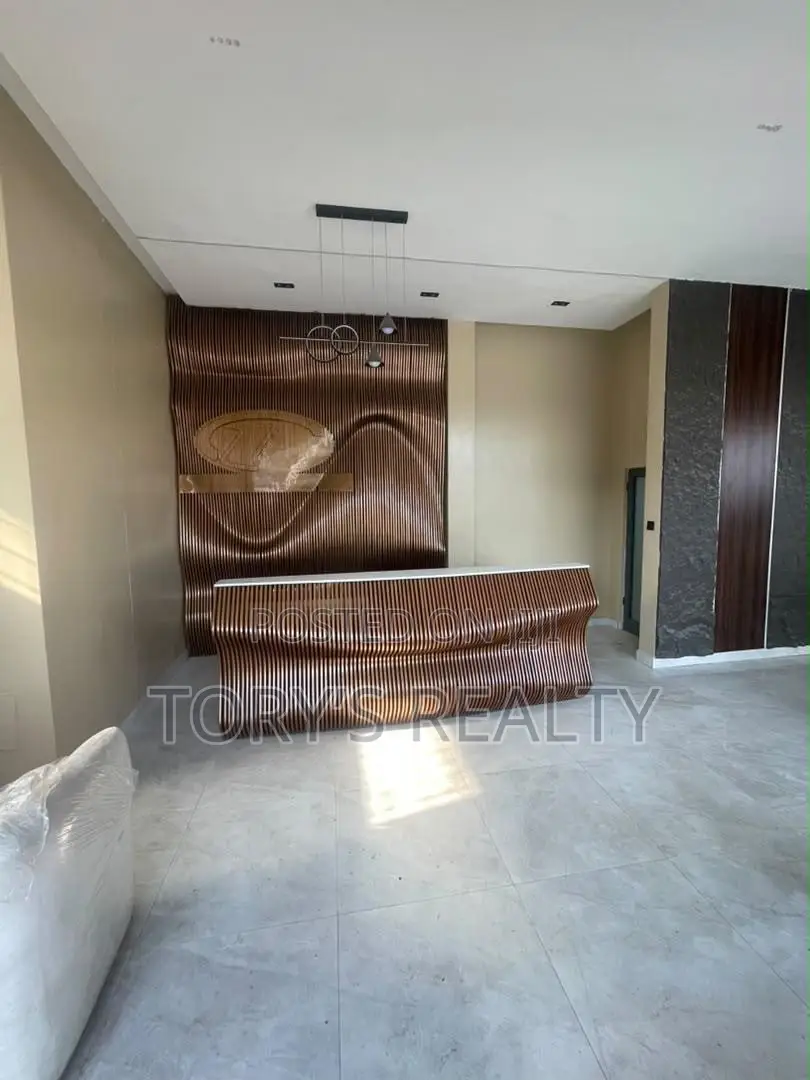 Exquisite Office Space 170sqm