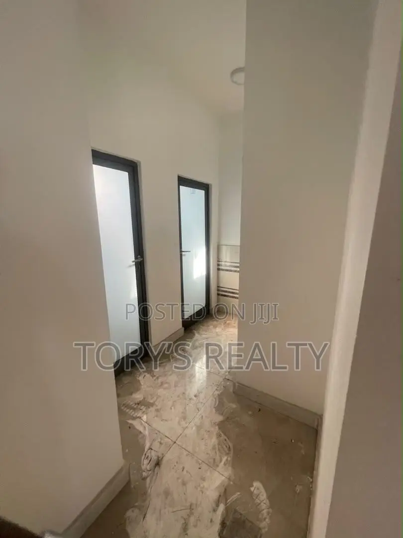 Exquisite Office Space 170sqm