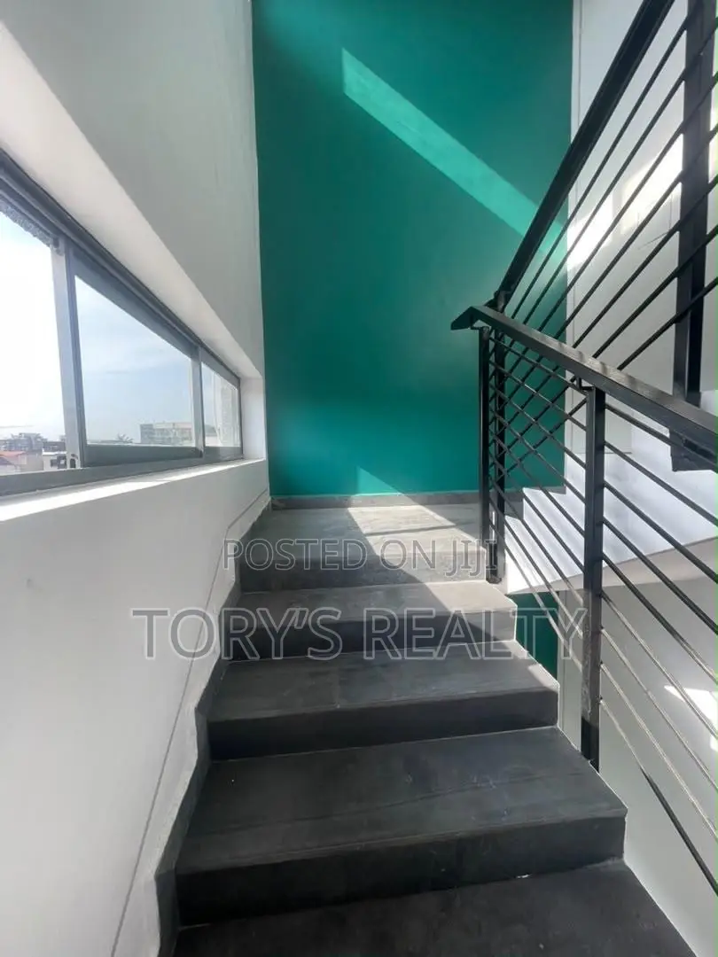 Exquisite Office Space 170sqm
