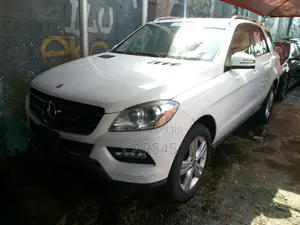 Mercedes-Benz M Class 2015 White
