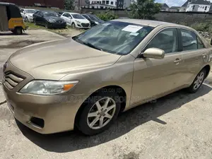 Toyota Camry 2010 Gold