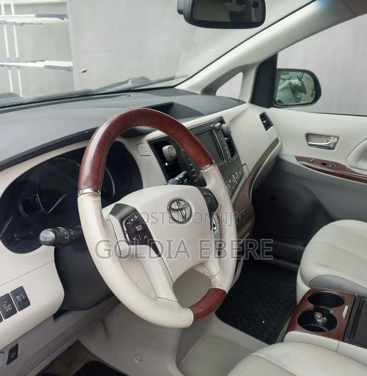 Toyota Sienna 2013 Blue