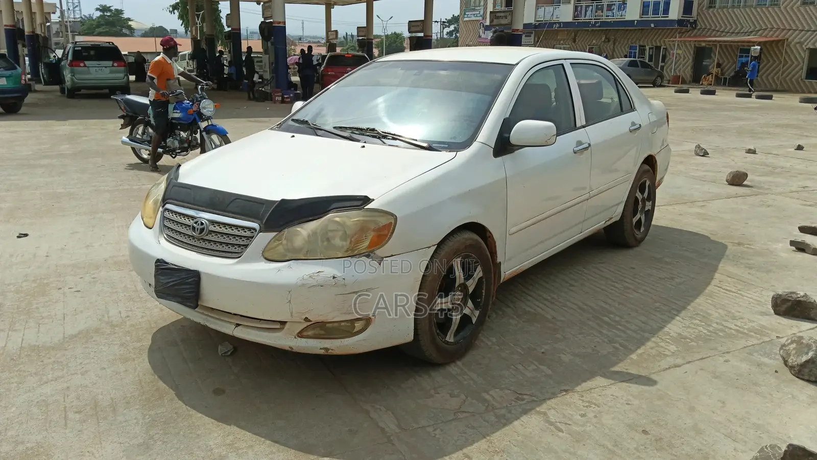 Toyota Corolla 2004 White