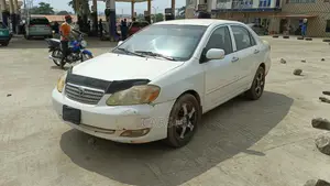 Toyota Corolla 2004 White