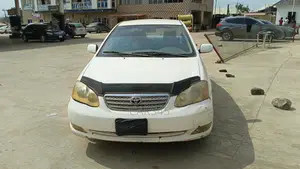 Toyota Corolla 2004 White