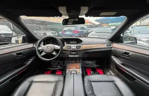 Mercedes-Benz E200 2014 Black