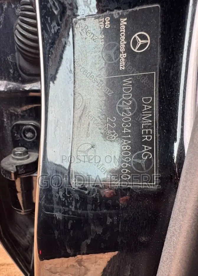 Mercedes-Benz E200 2014 Black