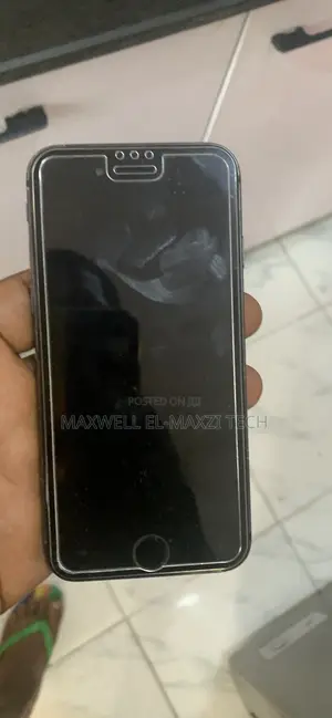 Apple iPhone 8 64 GB Black