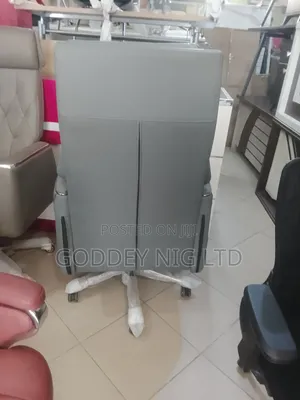 Quality Office Chair Swivel With Leg Rest