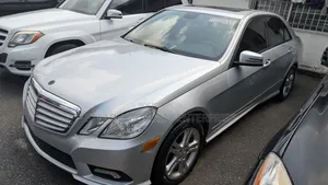 Mercedes-Benz E350 Base 4Matic Sedan AWD (3.5L 6cyl 7A) 2011 Silver