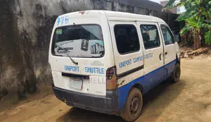 Suzuki APV Minibus 2005 White