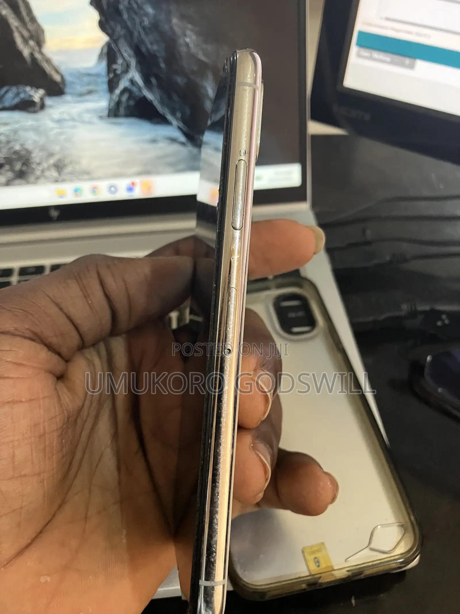 Apple iPhone XS 64 GB White