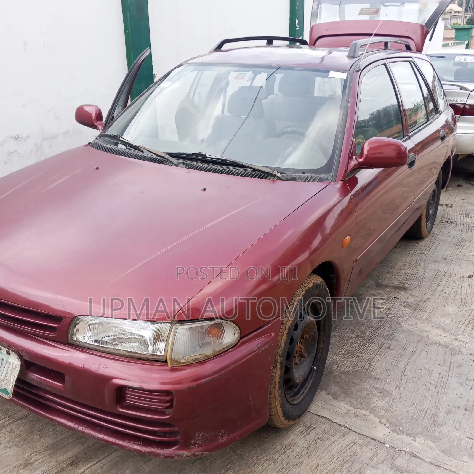 Mitsubishi Lancer 2000 Red