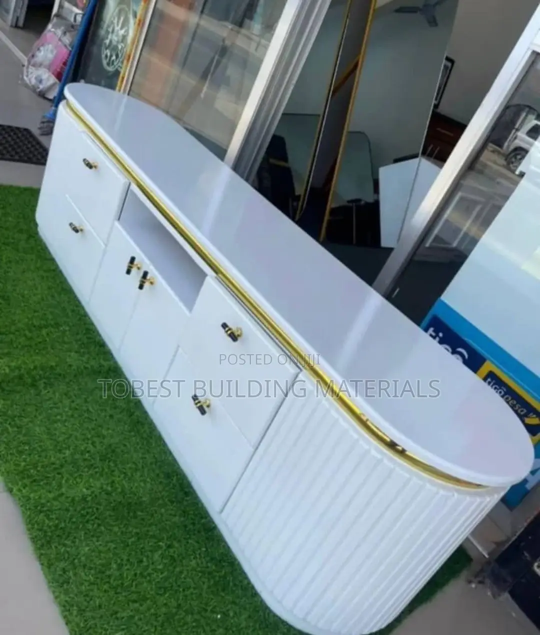 Luxury White & Gold TV Console / Media Uni