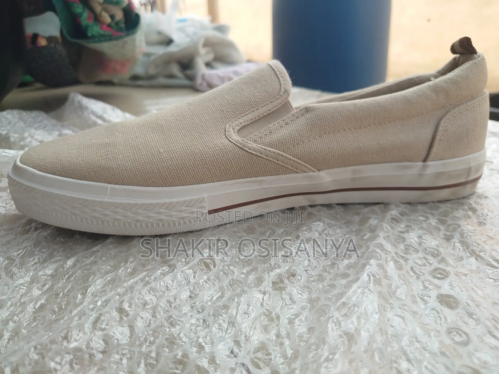 Tu Sneakers