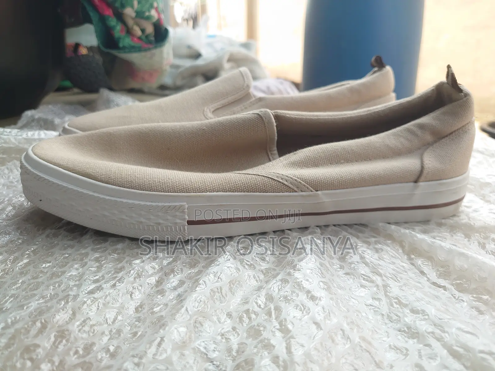 Tu Sneakers