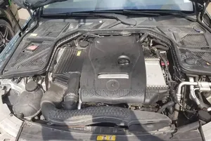 Mercedes-Benz C300 2015