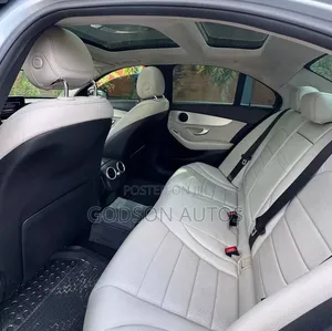Mercedes-Benz C300 2015
