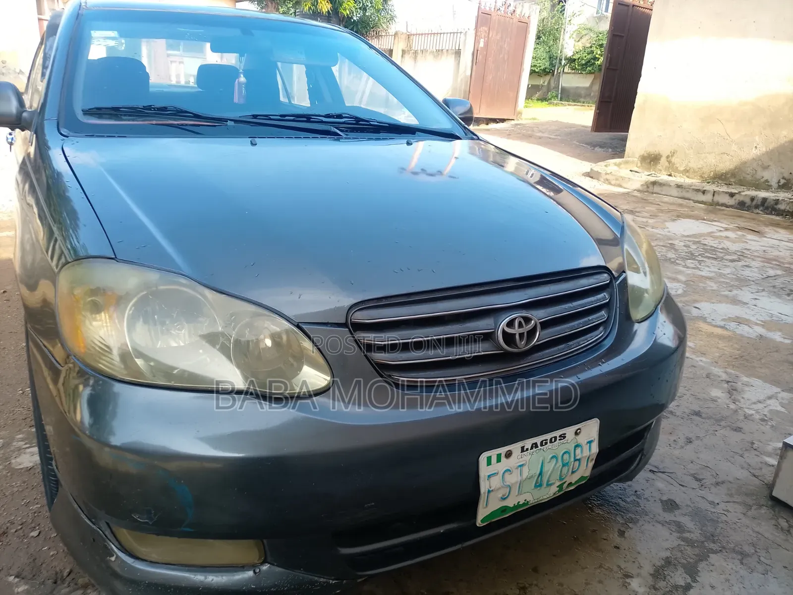Toyota Corolla 2004 Gray