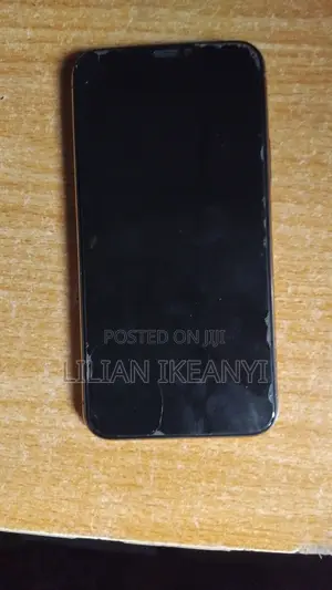 Apple iPhone 11 64 GB Gold