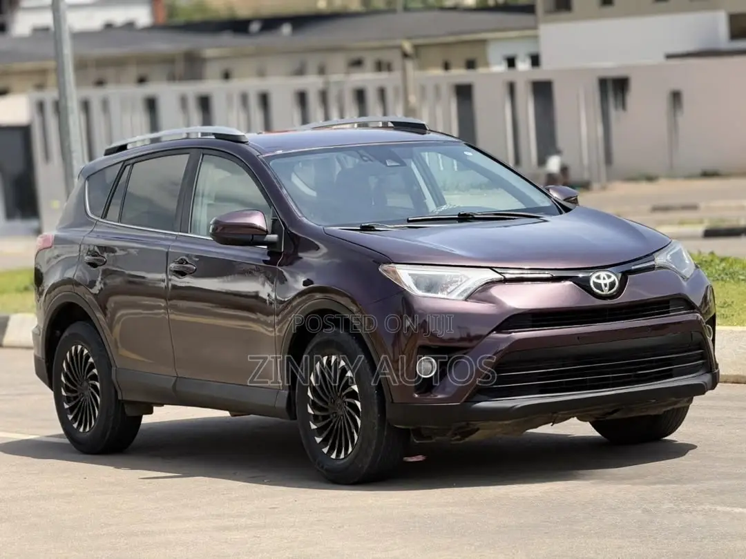 Toyota RAV4 2017 Maroon