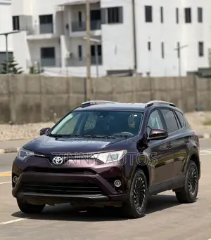 Toyota RAV4 2017 Maroon