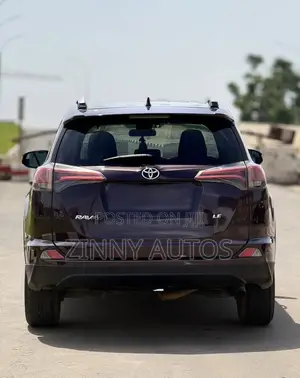 Toyota RAV4 2017 Maroon