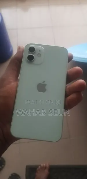 Apple iPhone 12 64 GB Green
