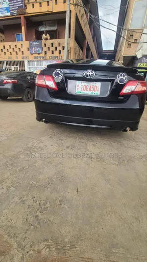 Toyota Camry SE 4dr Sedan (2.5L 4cyl 6A) 2011 Black