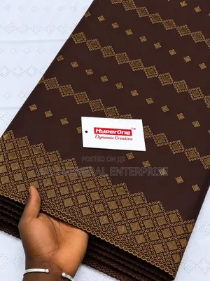 HyperOne Dynamic Creative Yard - Original Swiss Lace - Kwari