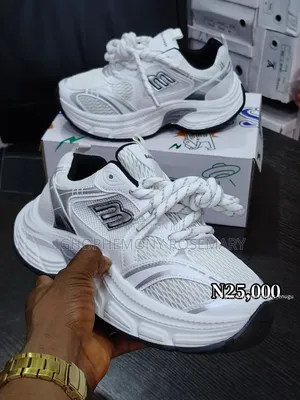 Trendy Canvas Sneakers All Size Available