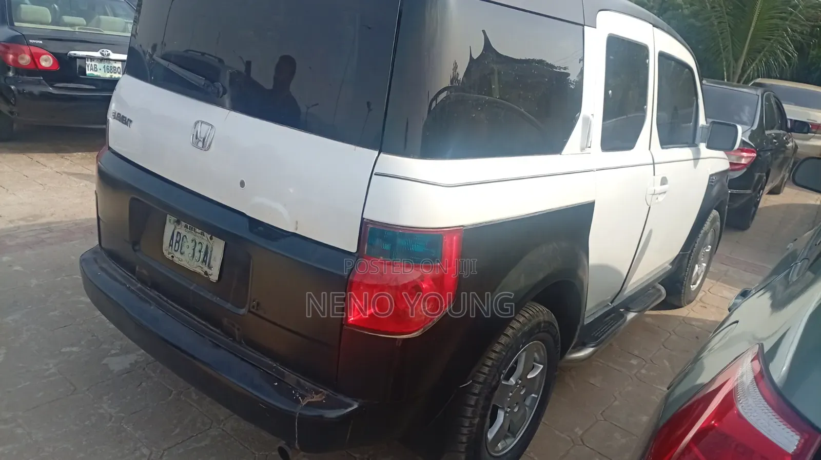Honda Element 2002 White