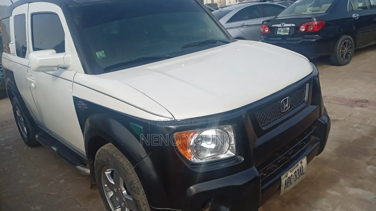 Honda Element 2002 White