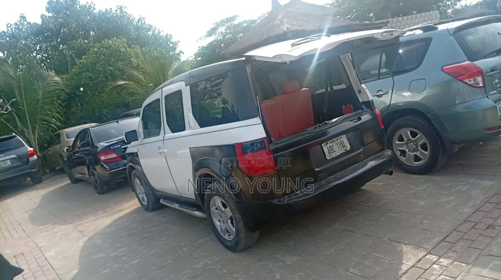 Honda Element 2002 White