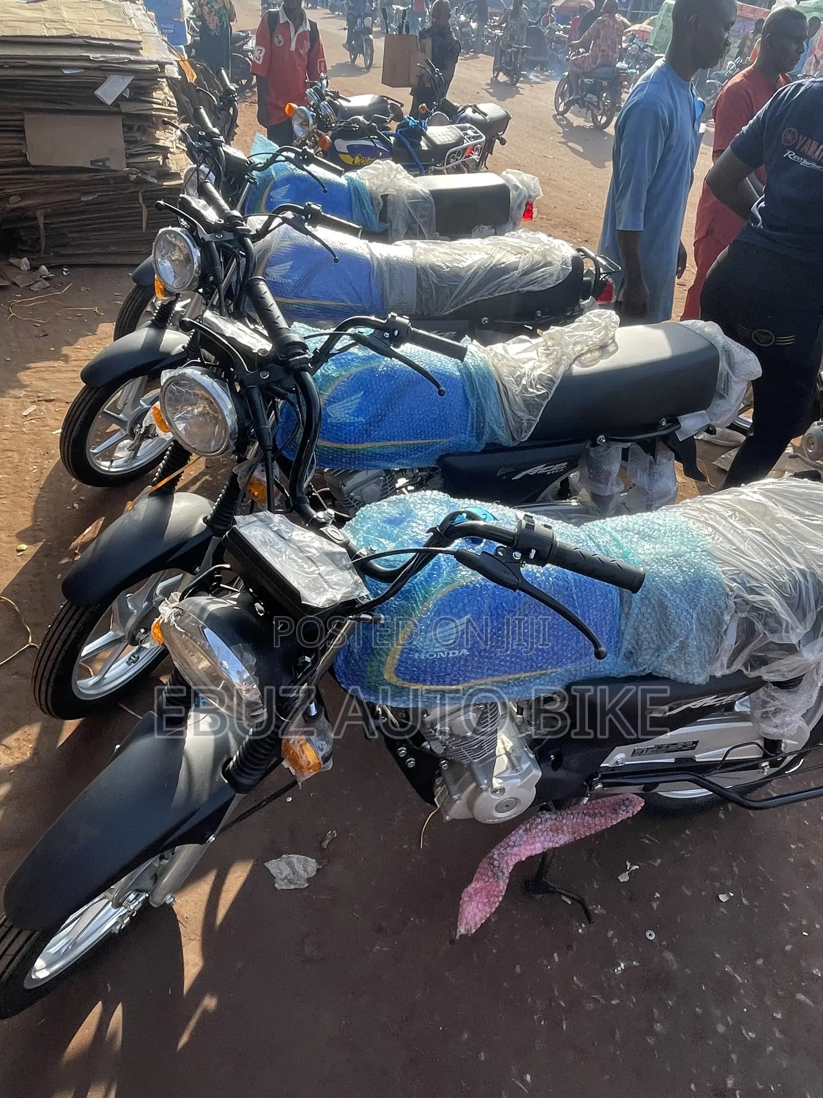 New Honda CB 2026 Blue