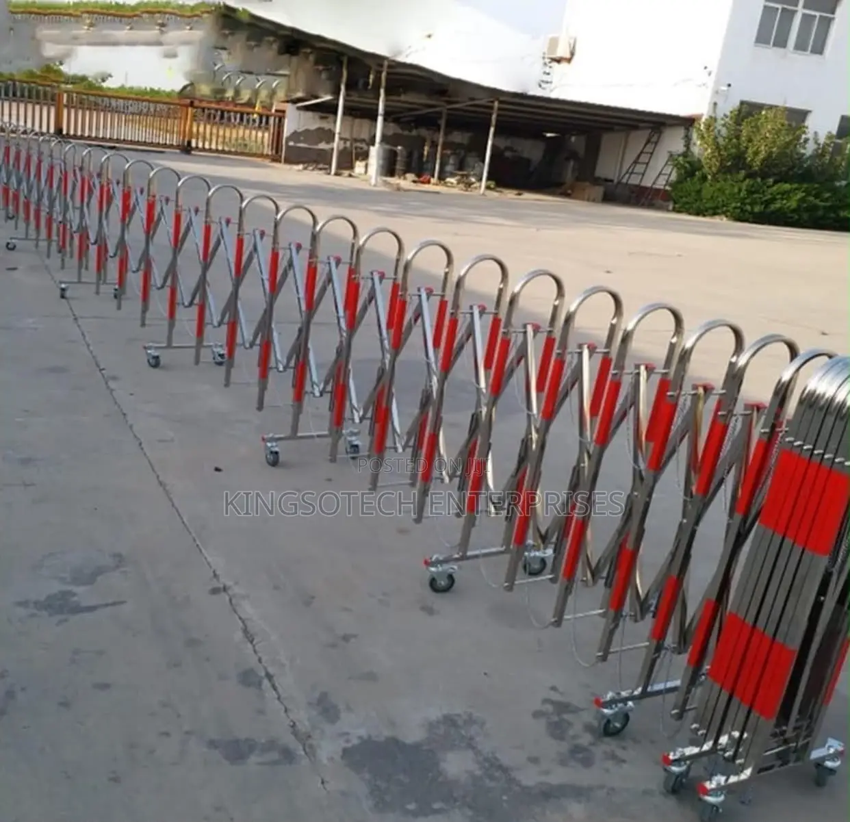 Mobile Barricade Stainless Steel 4meters Long