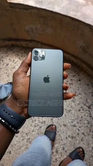 Apple iPhone 11 Pro Max 64 GB