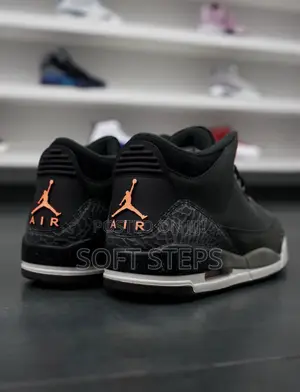 Air Jordan 3 Retro "Fear"