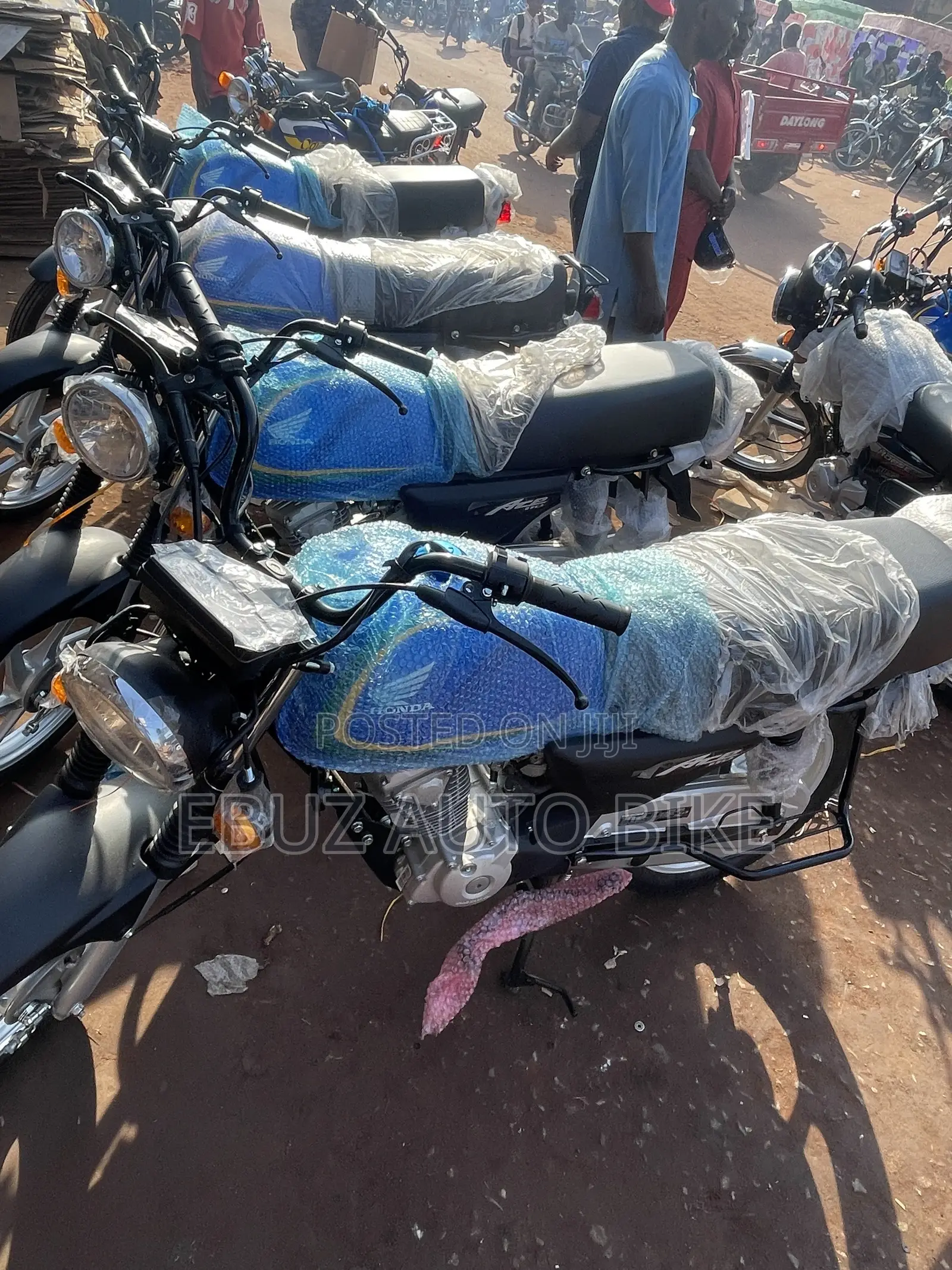 New Honda CB 2026 Blue