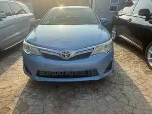 Toyota Camry 2012 Blue